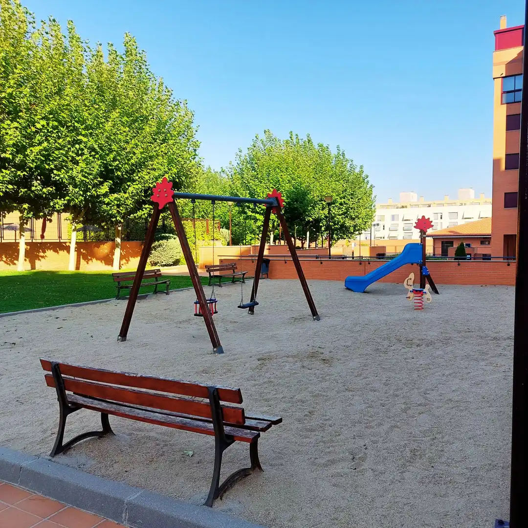Exterior view of Flat for sale in Madrid  with Air Conditioner, Heating and Terrace