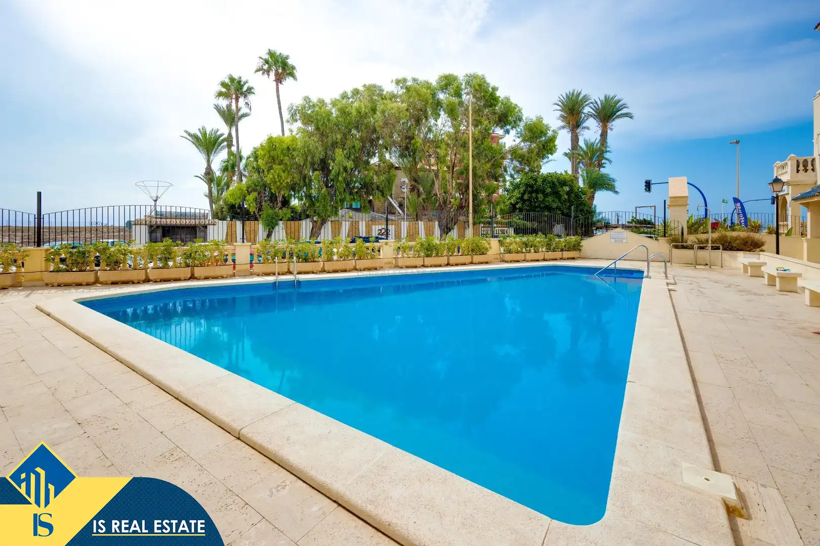 Apartamento con piscina en venta en Playa de los Locos, imagen 37