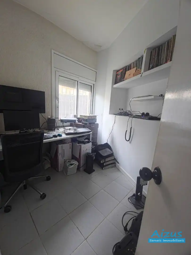 Casa adosada en venda en Ripollet amb Aire condicionat, Calefacció i Forn