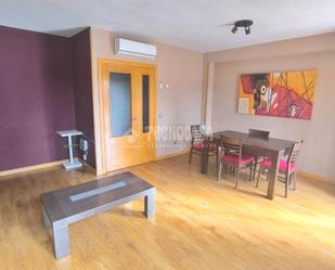 Sala d'estar de Casa adosada en venda en Titulcia amb Aire condicionat, Calefacció i Terrassa
