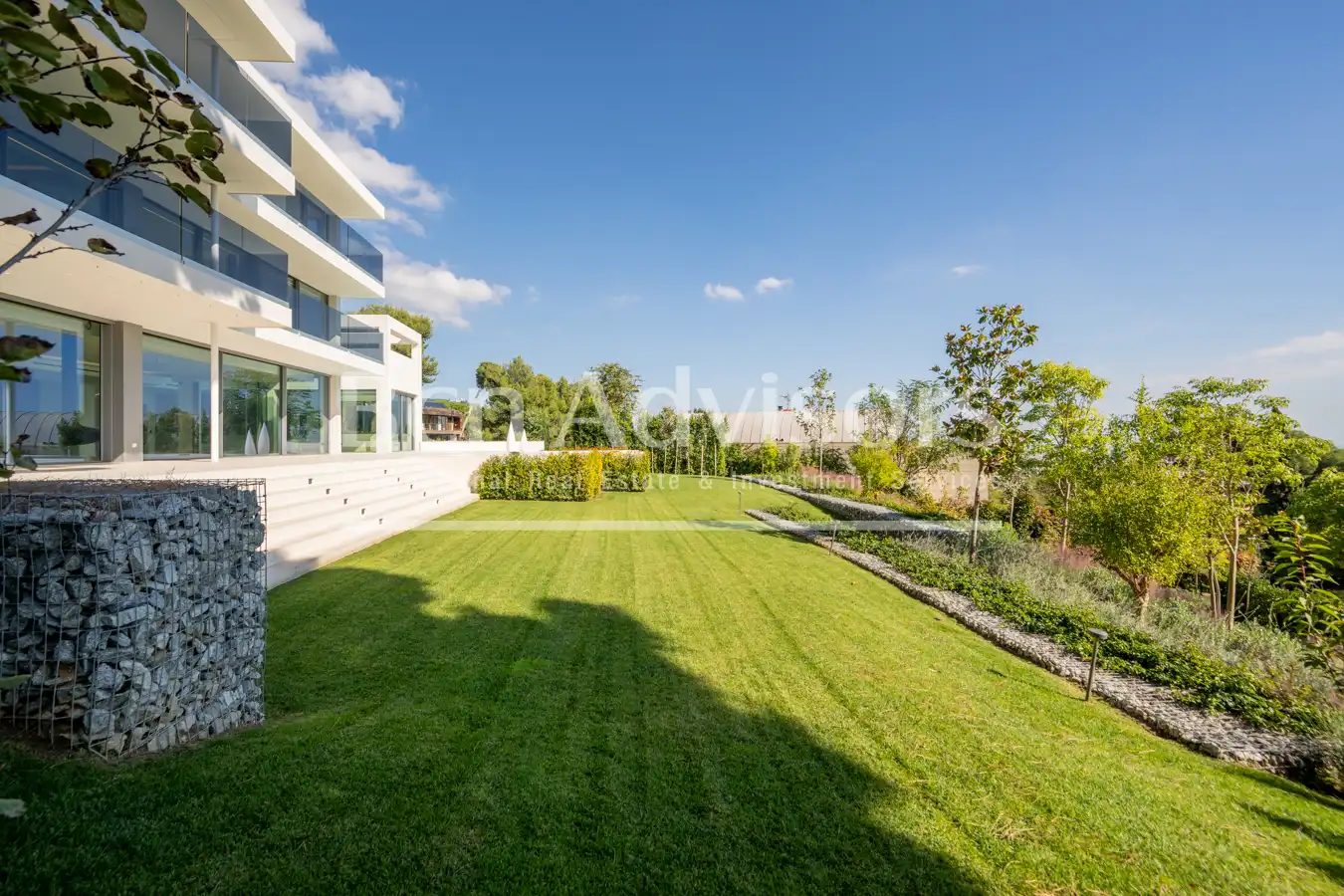 Jardín de Casa o chalet en venta en Barcelona con Aire acondicionado, Calefacción y Jardín privado
