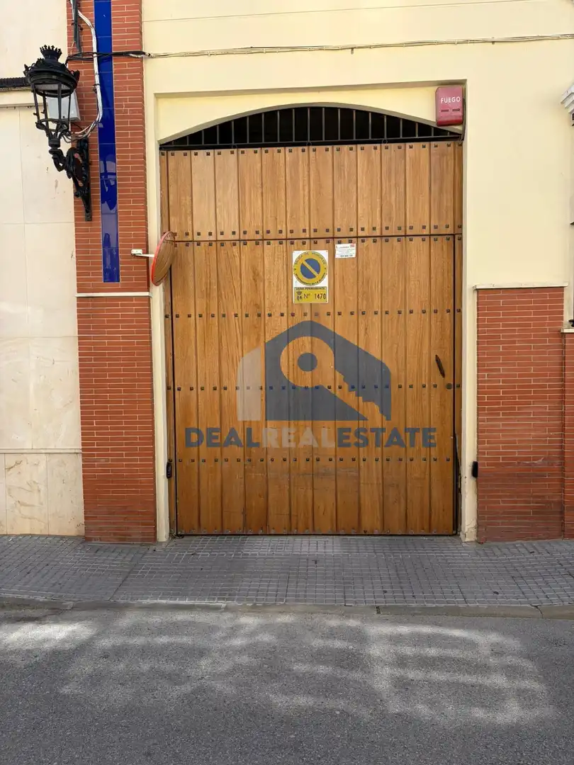 Exterior view of Garage for sale in La Algaba
