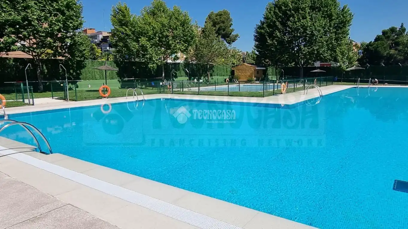 Piso con piscina en venta en Fuenlabrada II - El Molino