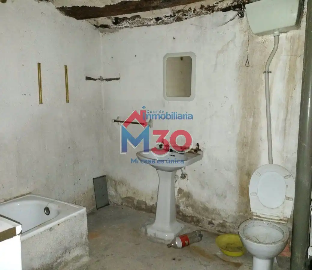 Baño de Casa o chalet en venta en Miraveche, Burgos