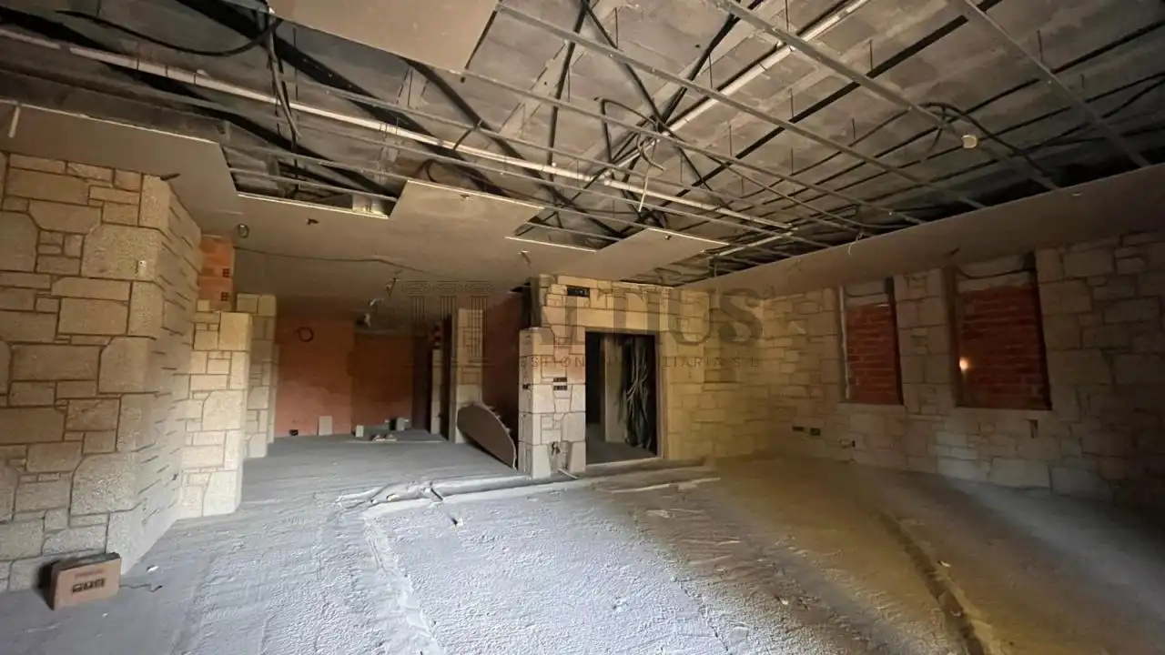 Villa con piscina in vendita a CATRO CAMIÑOS, imagen 4