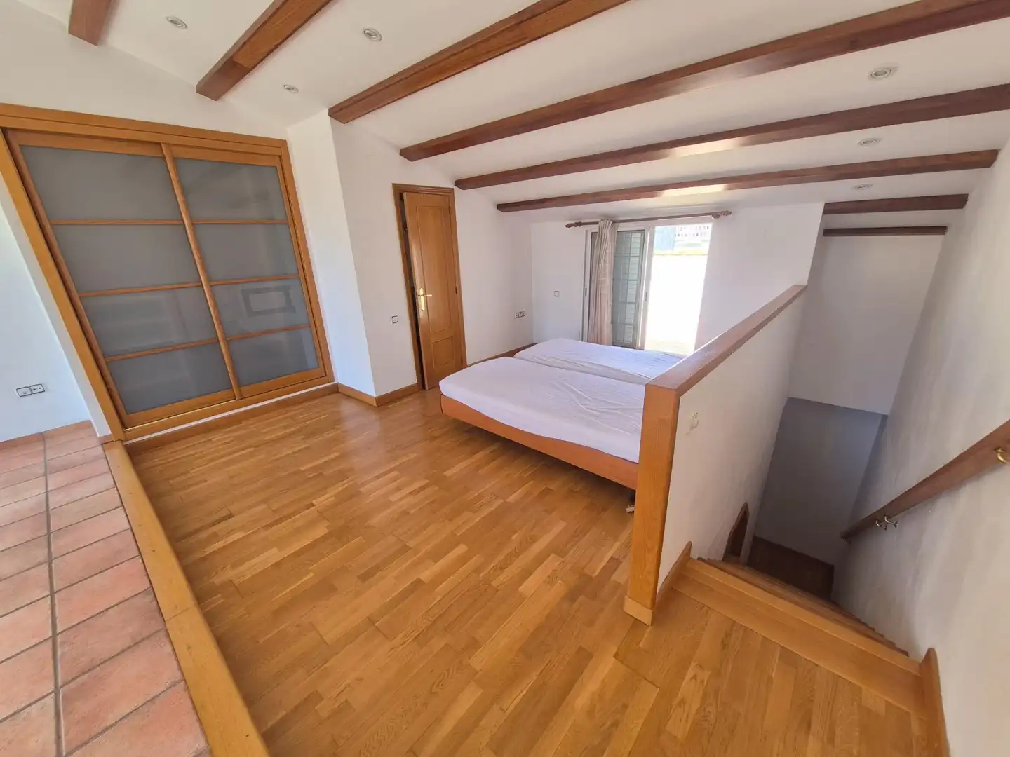 Habitación de Casa adosada de alquiler en Manises con Aire acondicionado, Terraza y Amueblado