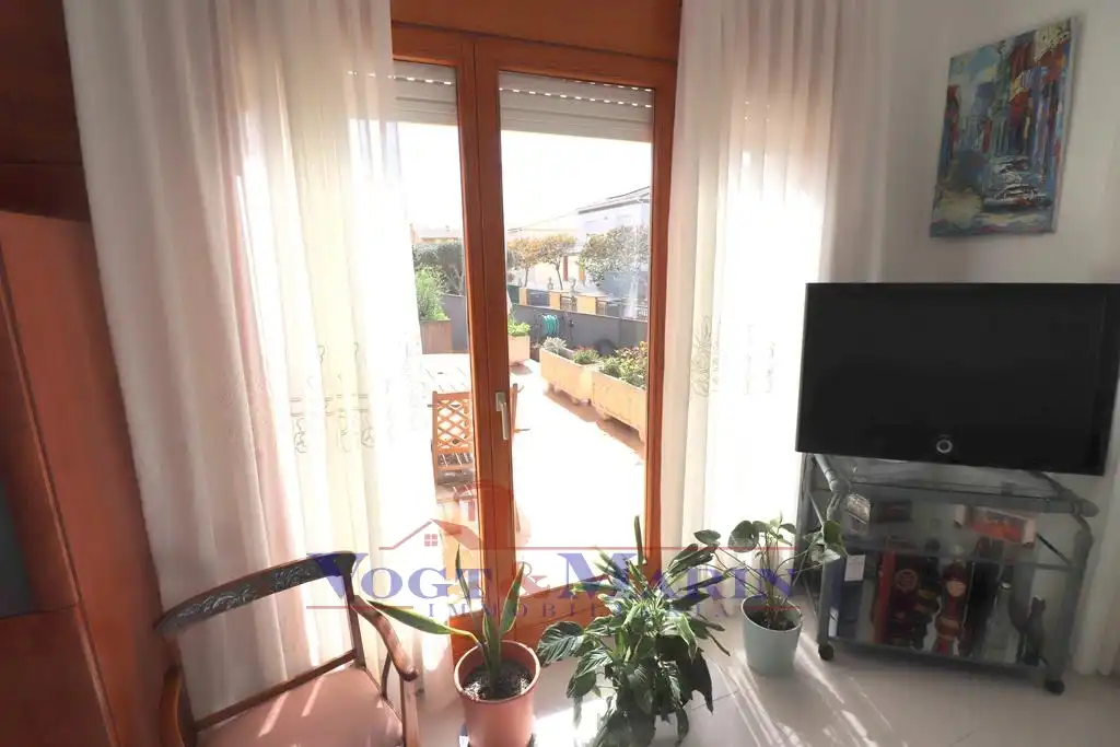 Doppelhaushälfte mit Terrasse zum Verkauf in Carrer de Pere III, imagen 27
