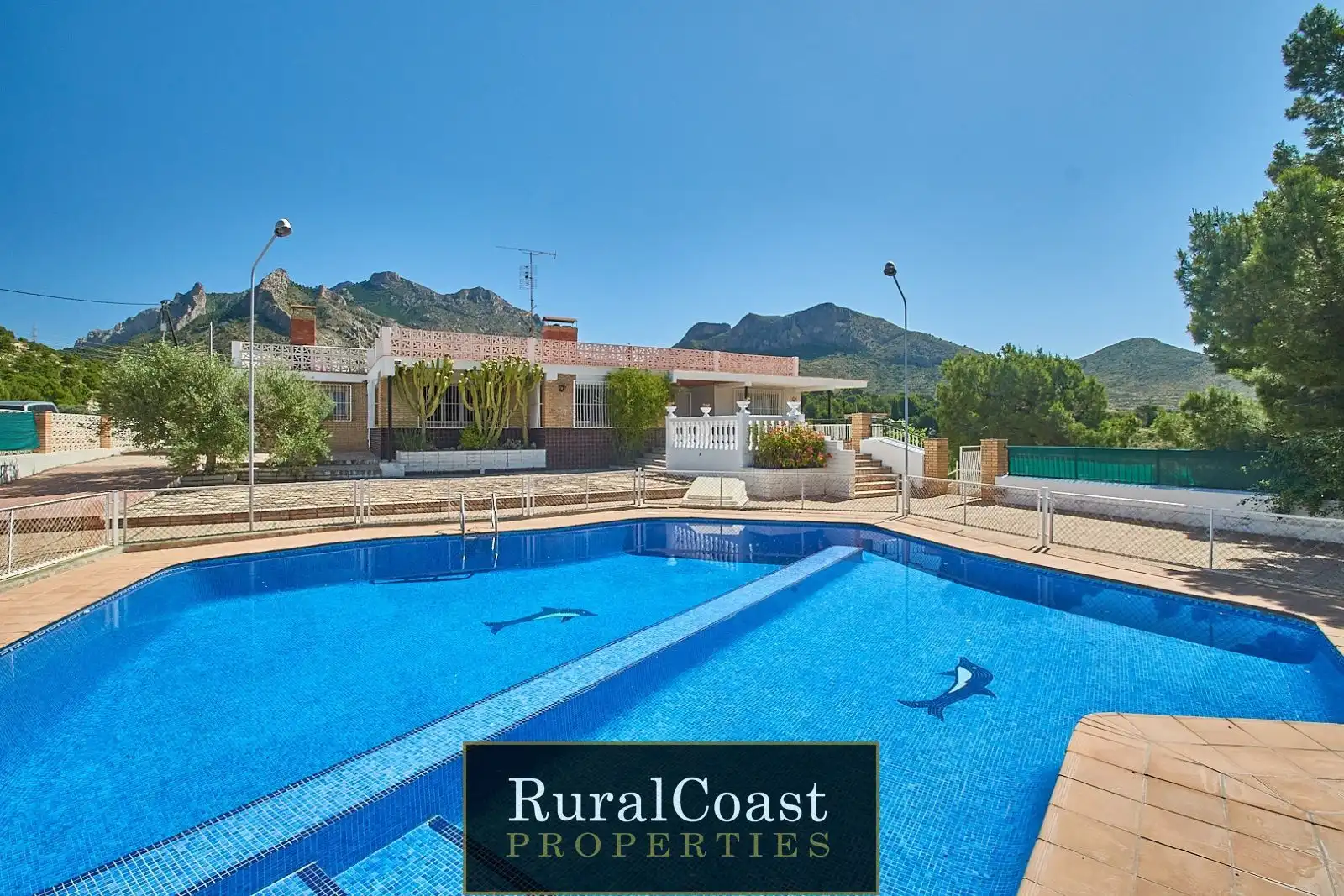 Detached house with pool for sale in Els Planets, imagen 5