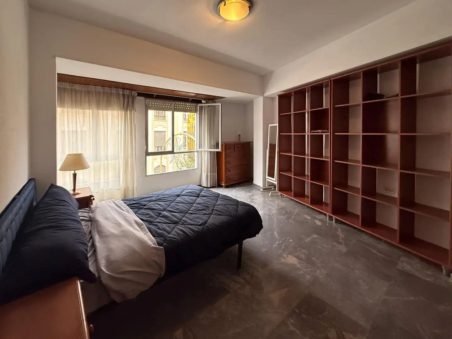 Habitación de Piso en venta en Córdoba con Alarma