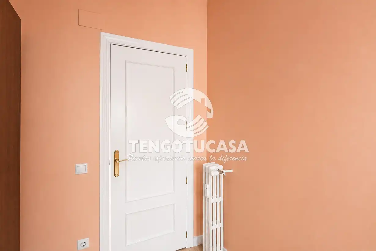 Piso en venta en Madrid con Aire acondicionado, Calefacción y Amueblado