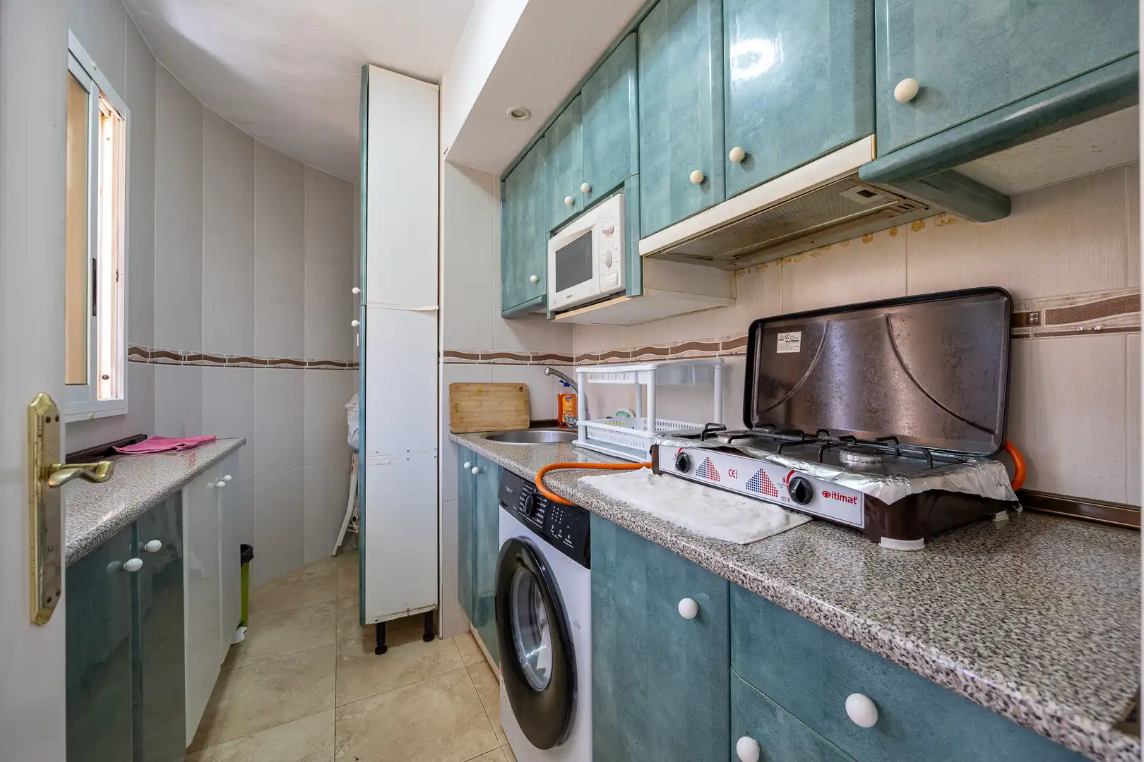 Cocina de Apartamento en venta en Benidorm con Piscina, Amueblado y Piscina comunitaria