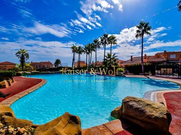 House with pool for sale in Avinguda D'Escandinàvia