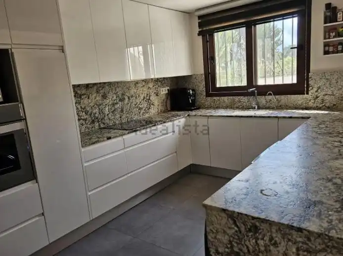 Cocina de Casa adosada en venta en Torrent con Jardín privado, Terraza y Piscina