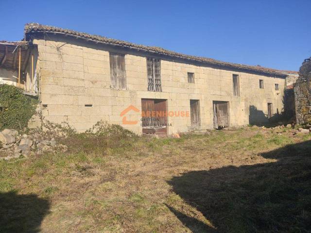 Casa-chalet en Venta en Sarreaus