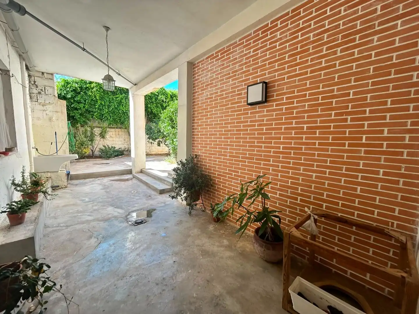 Casa con jardín en venta en Berja