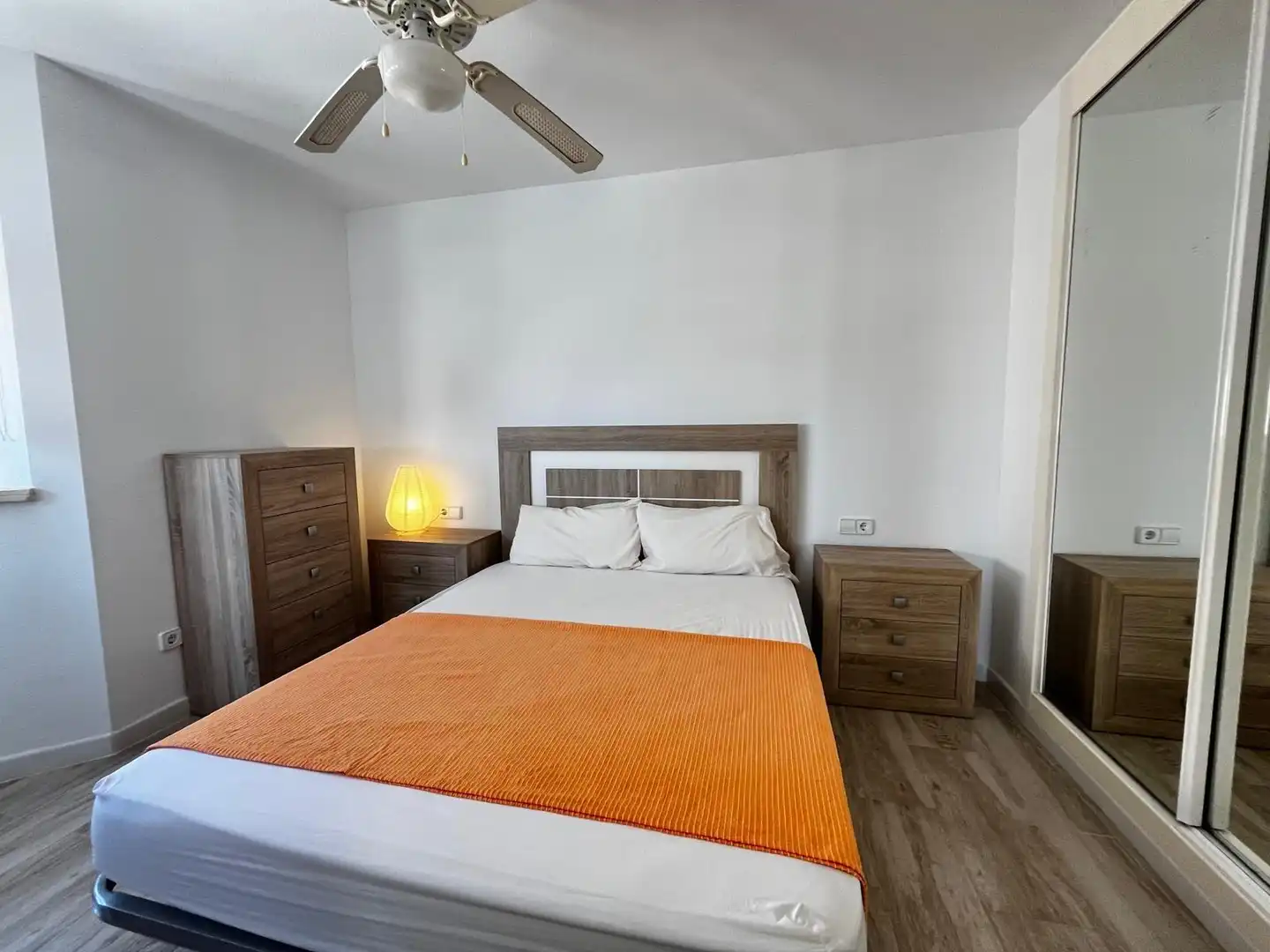 Bedroom of Flat for sale in La Manga del Mar Menor  with Air Conditioner, Private garden and Furnished