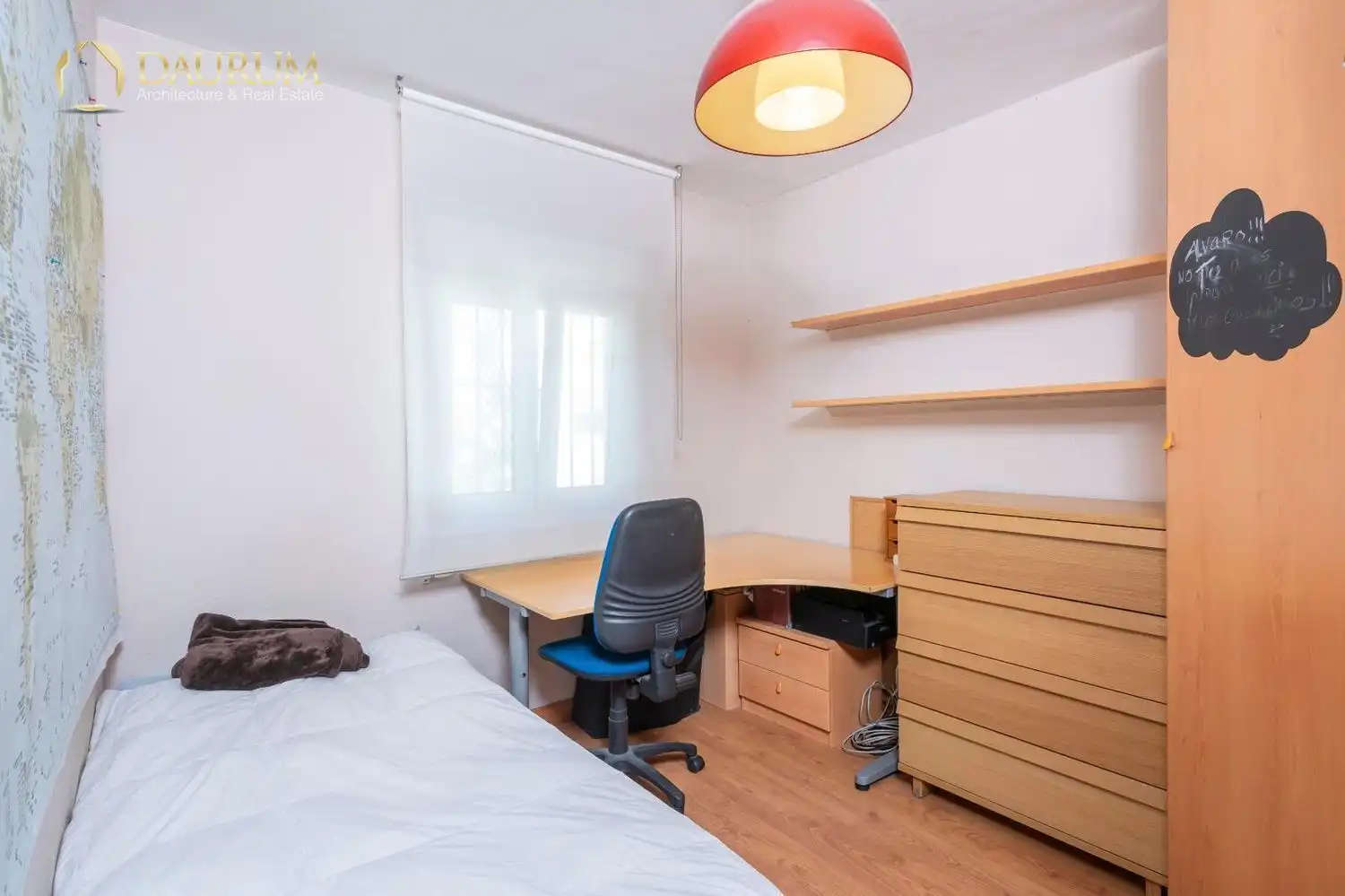 Habitación de Casa adosada en venta en Benalmádena con Aire acondicionado, Calefacción y Trastero