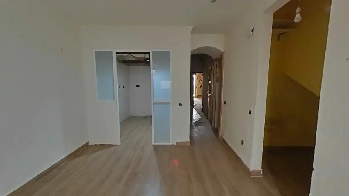Bajo en venta en Carrer Mas Muní, imagen 2