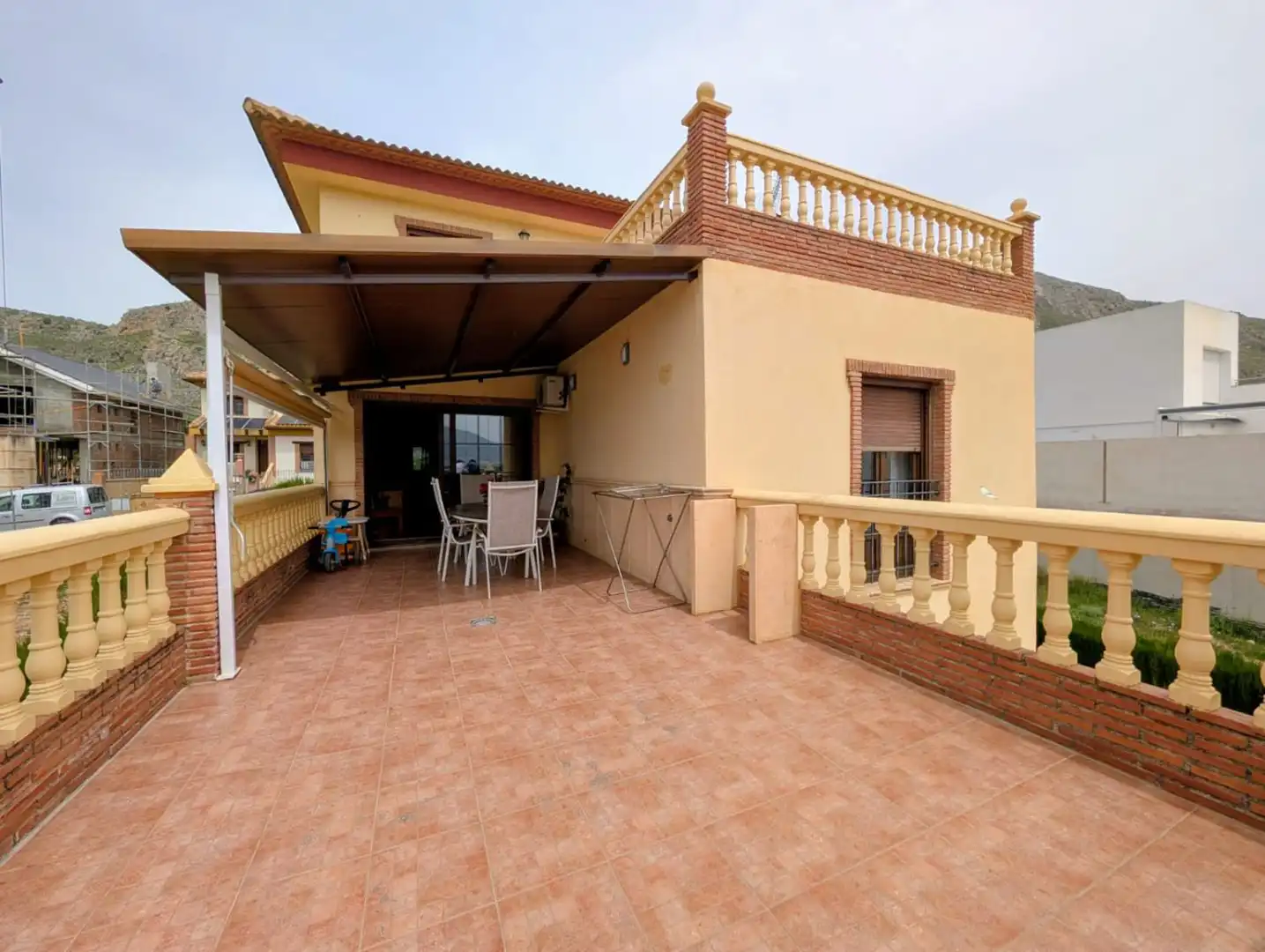 Terrassa de Casa o xalet en venda en Loja amb Aire condicionat, Calefacció i Jardí privat
