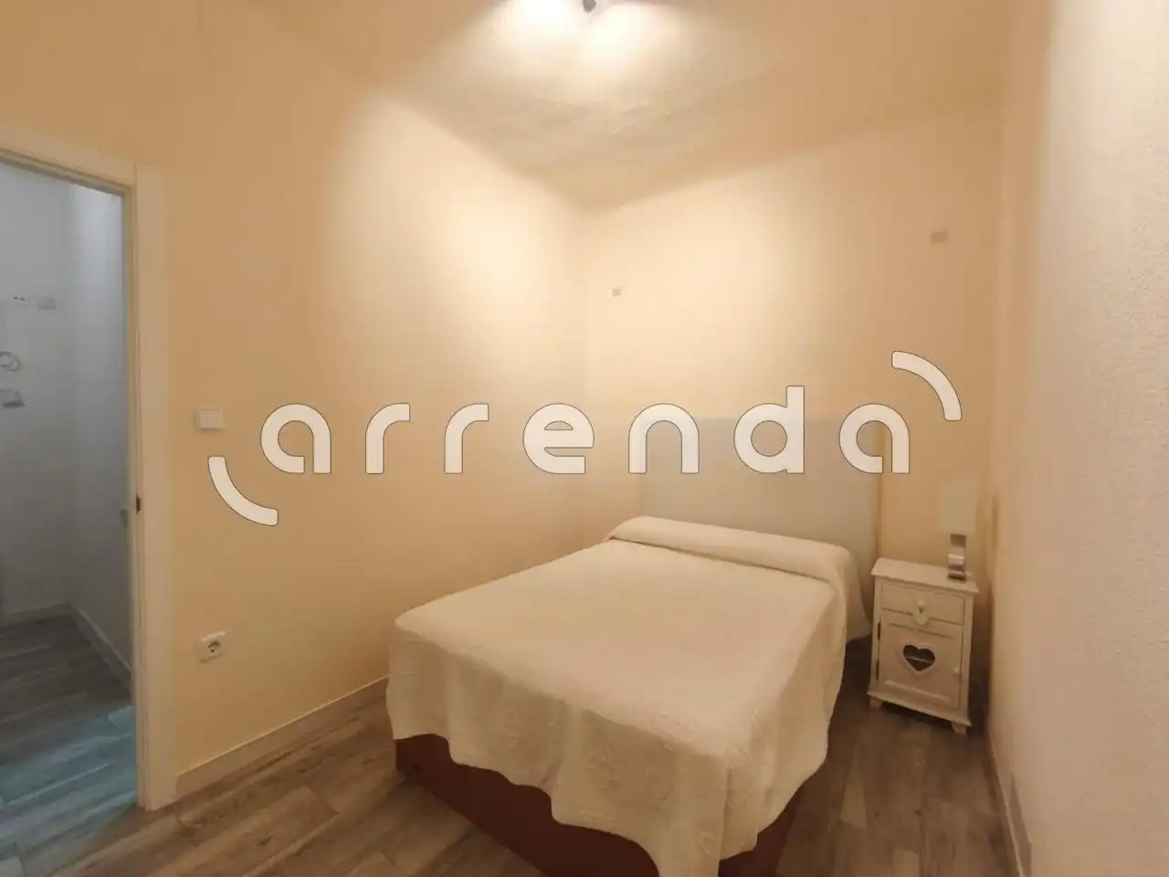 Schlafzimmer von Erdgeschoss zum Verkauf in Madrid mit Klimaanlage