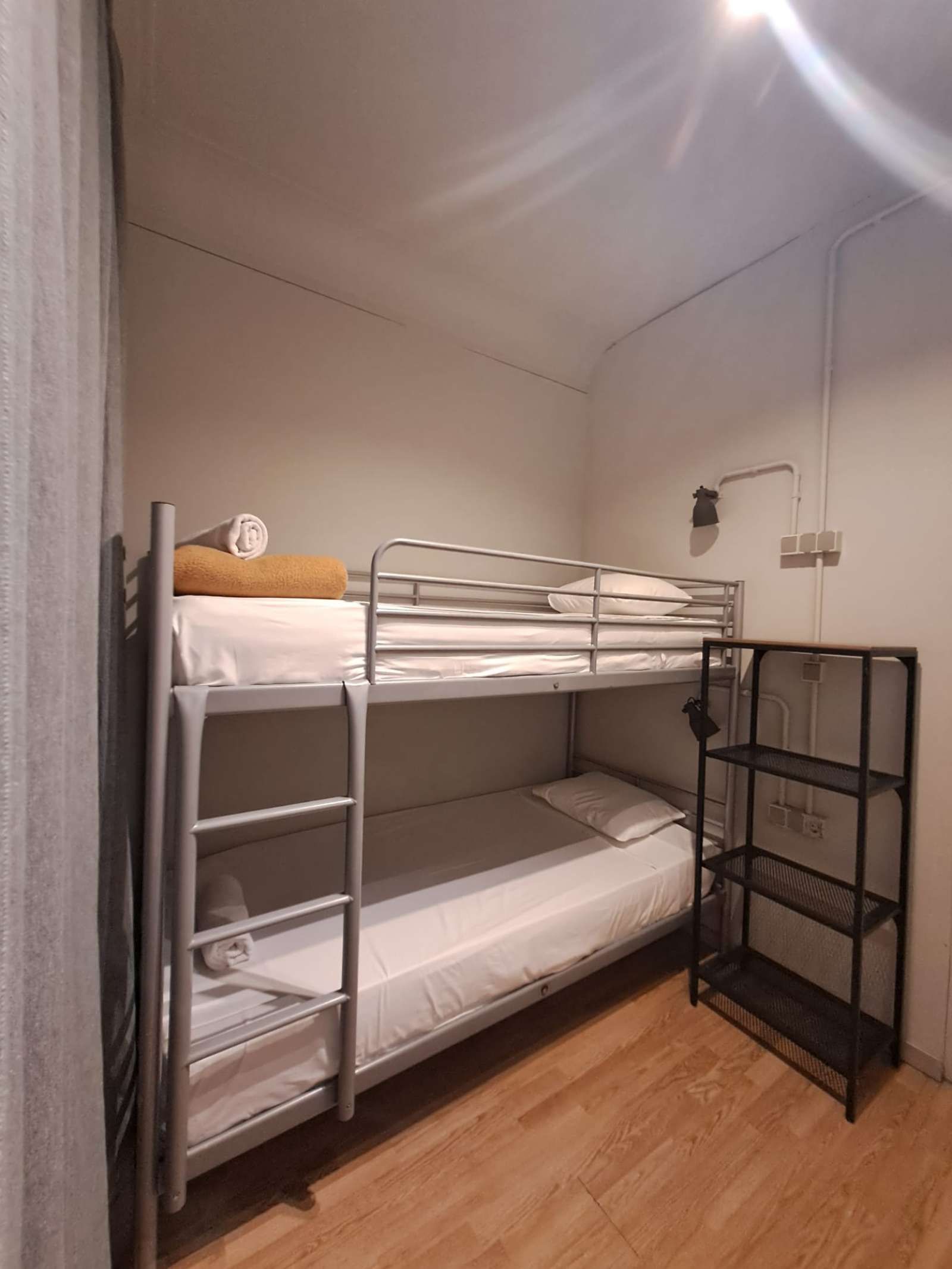 Bedroom of Flat to share in  Barcelona Capital  with Air Conditioner and Terrace