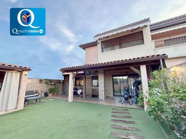 Reihenhaus mit Pool zum Verkauf in Almajada - Ravel