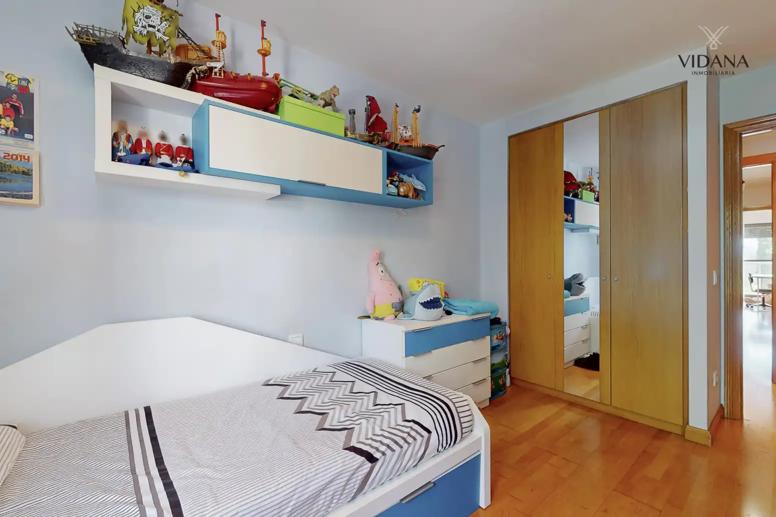 Habitación de Ático en venta en  Pamplona / Iruña con Calefacción, Jardín privado y Parquet