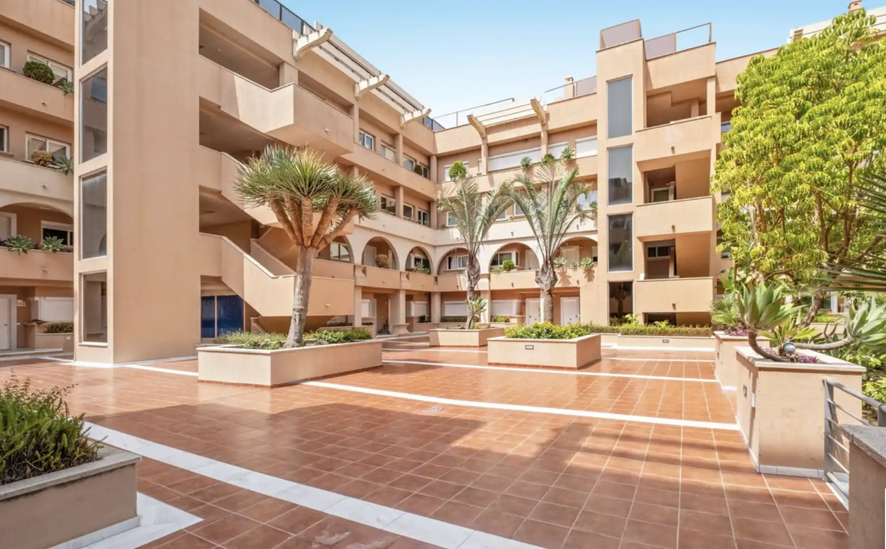 Apartament amb piscina en venda a Nueva Andalucía, imagen 30