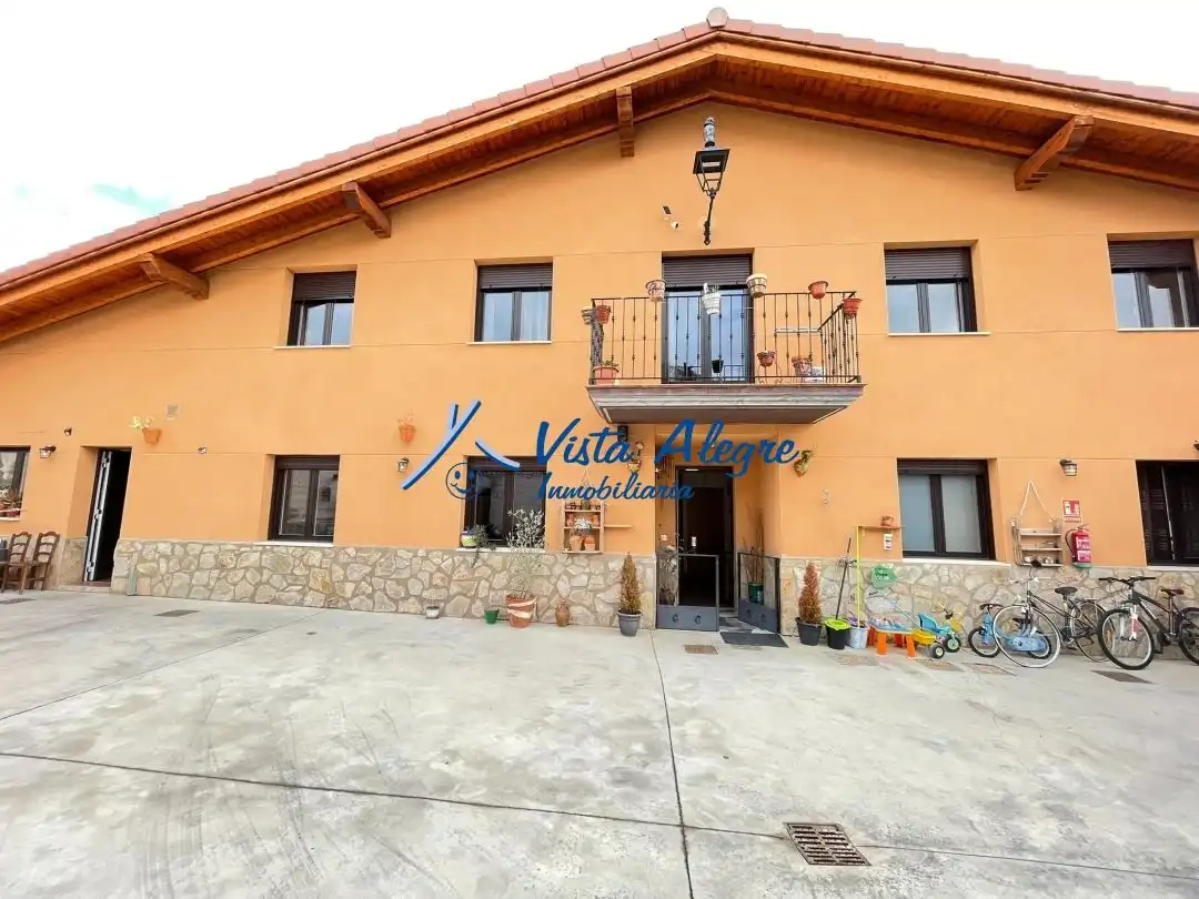 Vista exterior de Casa o chalet en venta en Galbárruli con Calefacción, Parquet y Amueblado