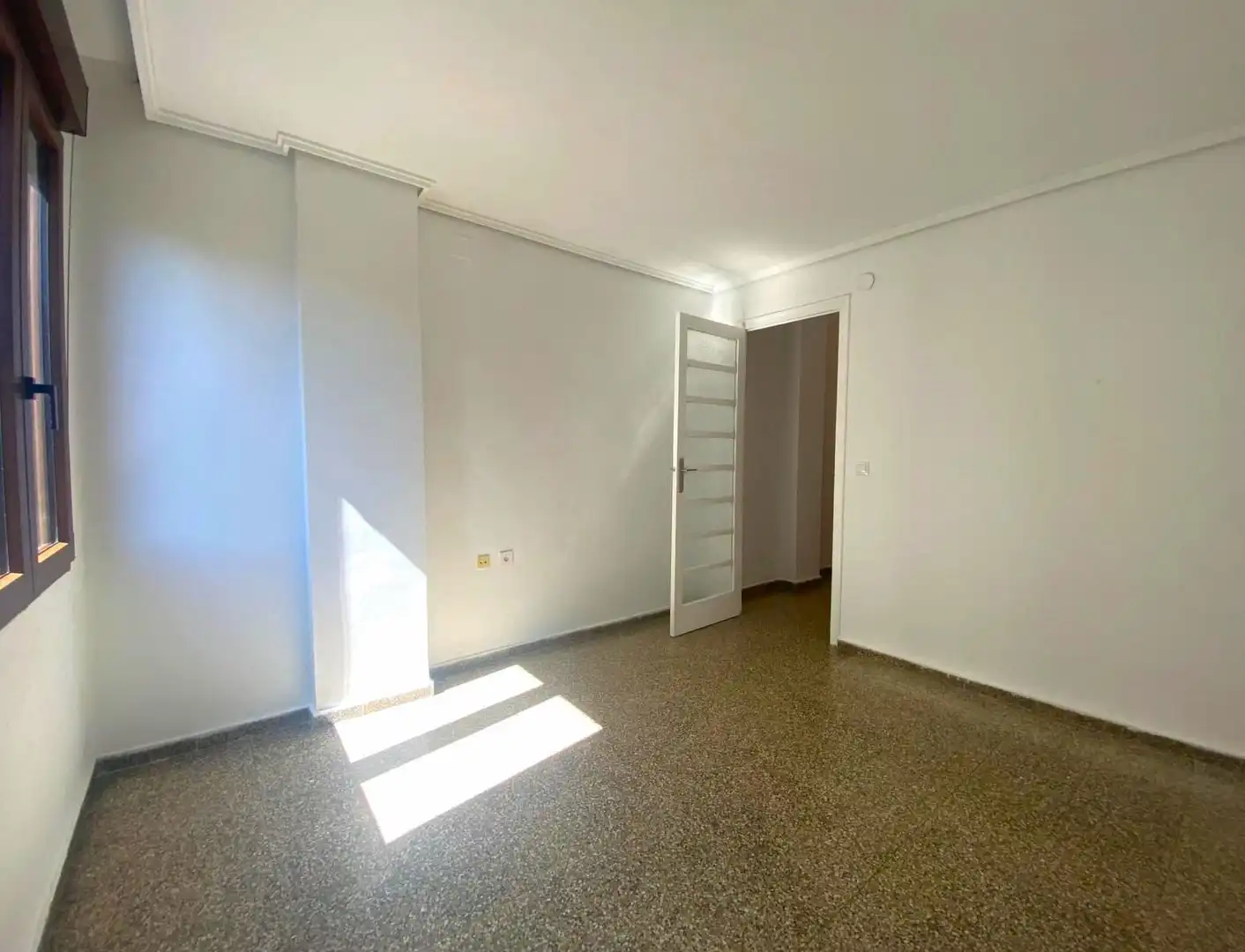Bedroom of Flat for rent in Valencia