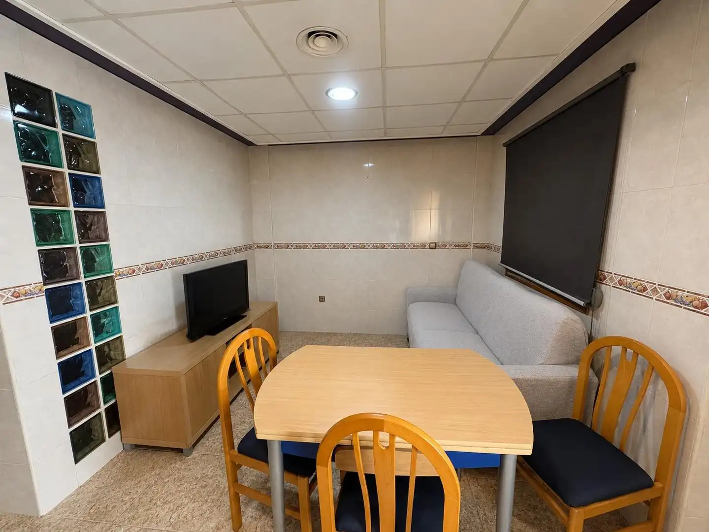 Reihenhaus mit Terrasse zum Verkauf in Calle PARDINES, imagen 4
