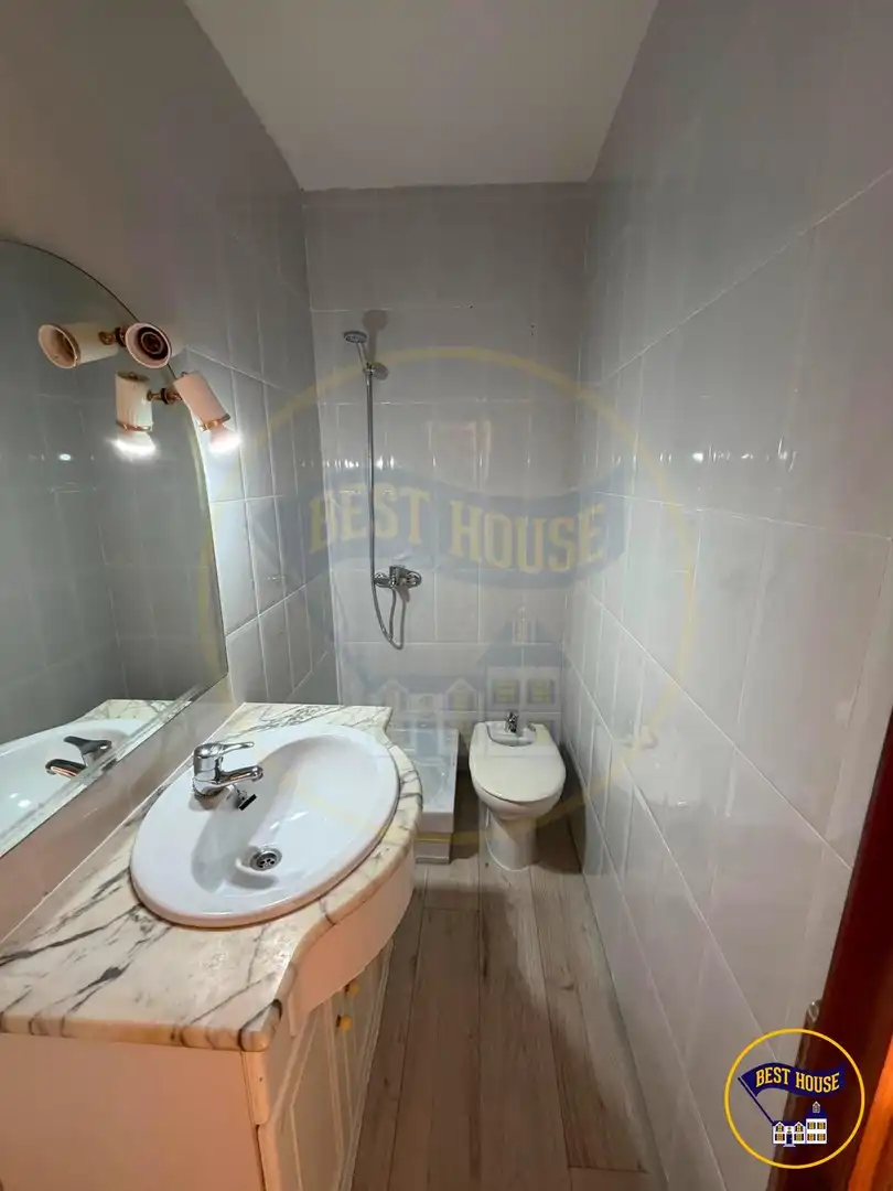 Bathroom of Flat for sale in Cuenca  with Heating