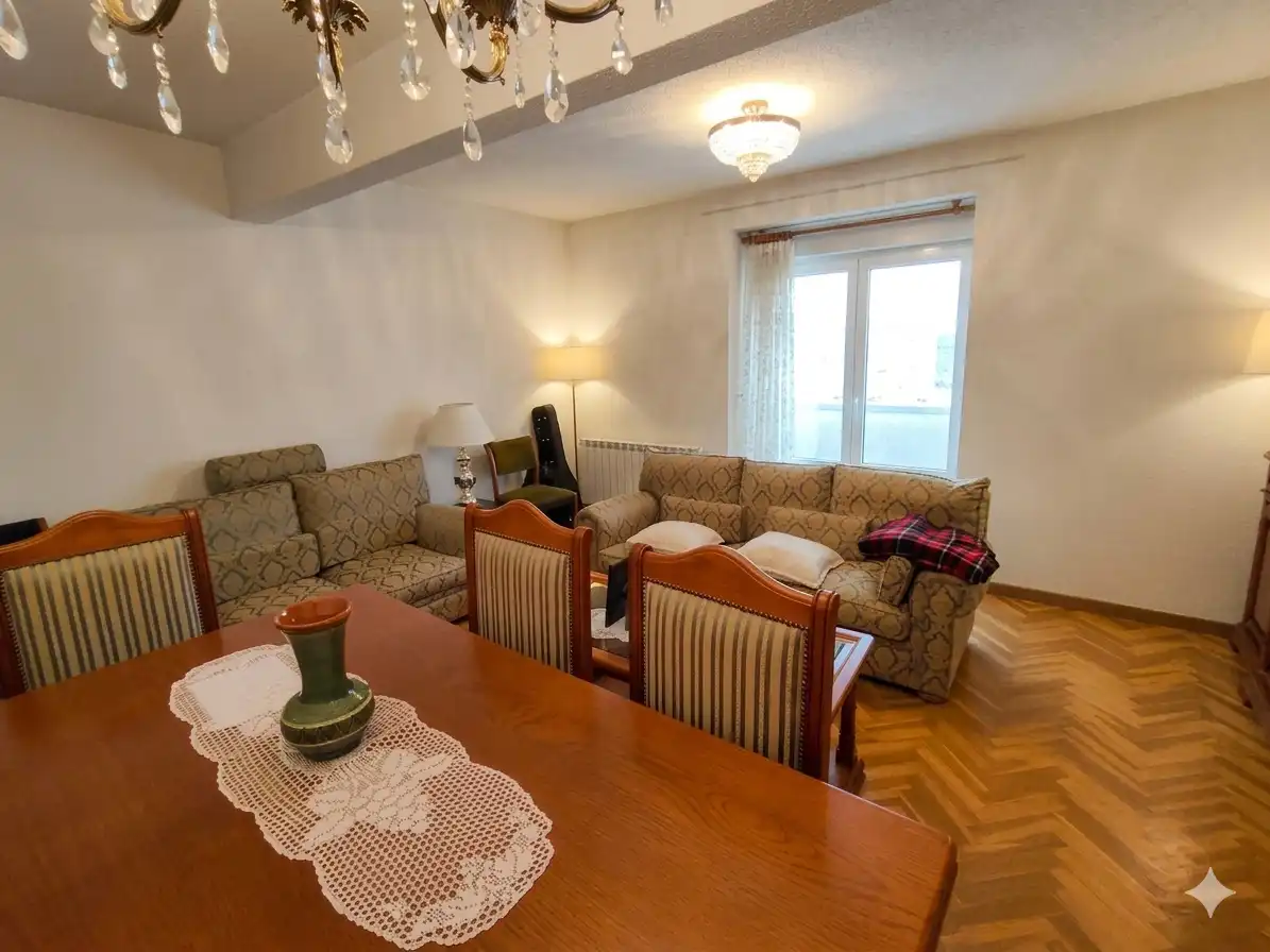 Sala d'estar de Pis en venda en San Lorenzo de El Escorial amb Calefacció, Parquet i Traster