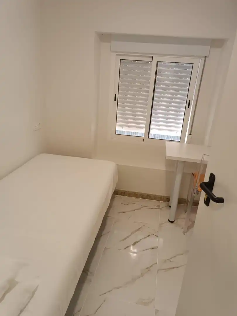Habitación de Piso para compartir en Elche / Elx