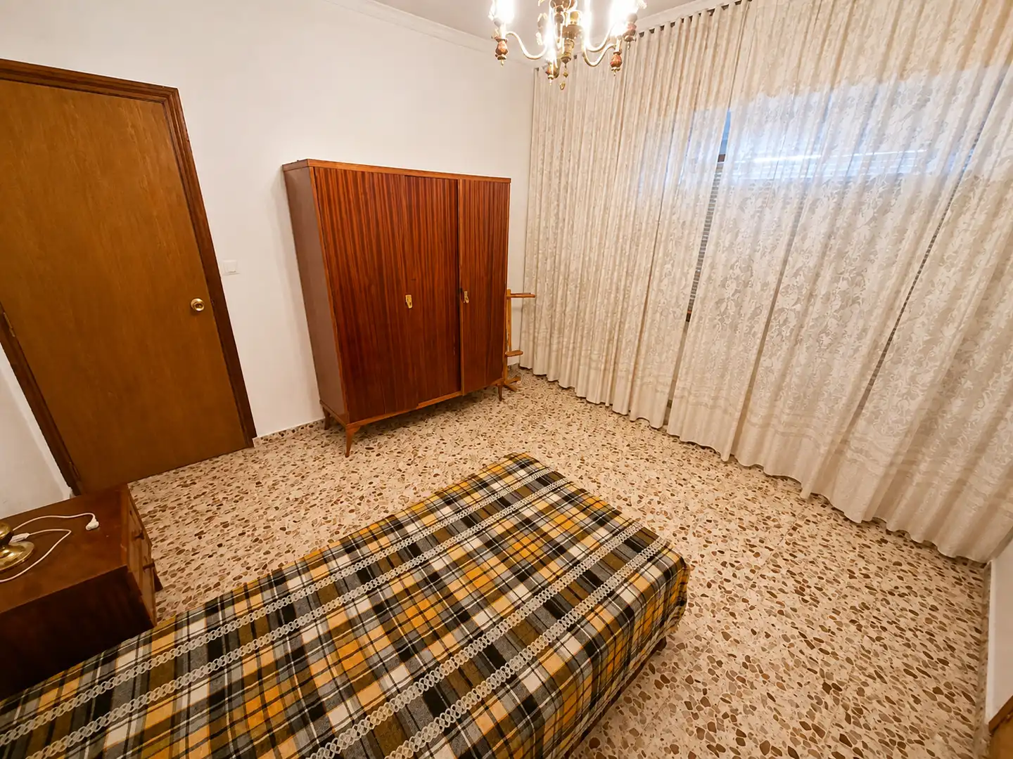 Habitación de Casa adosada en venta en Carrión de Calatrava con Calefacción, Terraza y Trastero