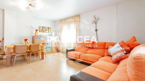 Foto 5 de Casa adosada en venda a Viator, Almería