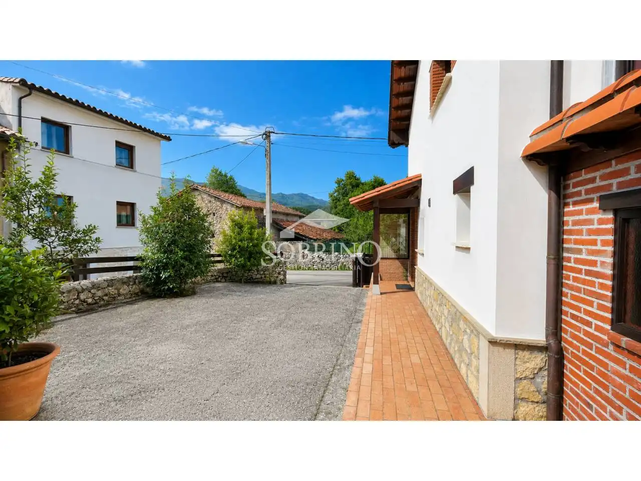 Casa amb jardí en venda a Calle Andrin 1, imagen 4