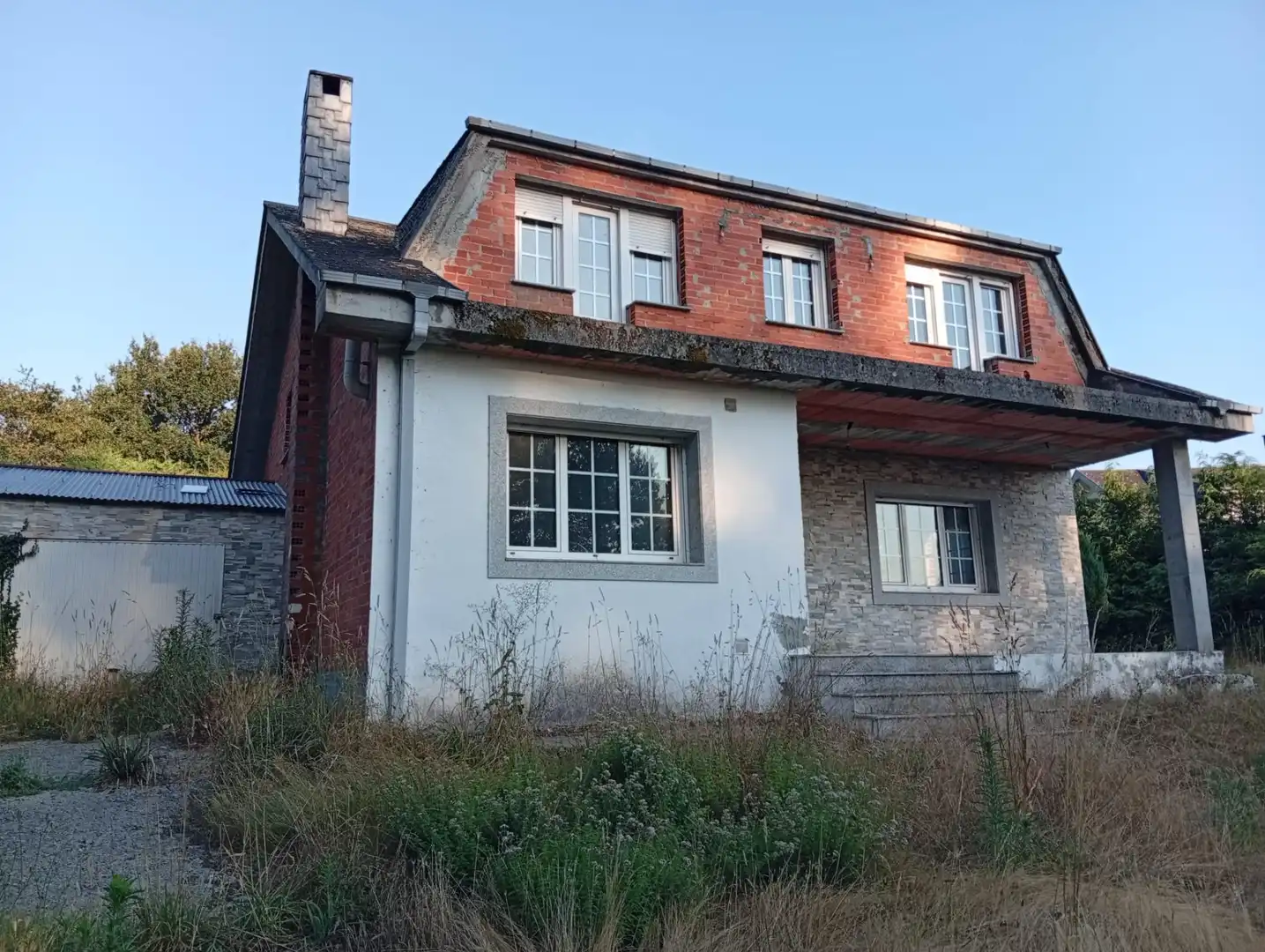 Vista exterior de Casa o xalet en venda en Outeiro de Rei amb Jardí privat