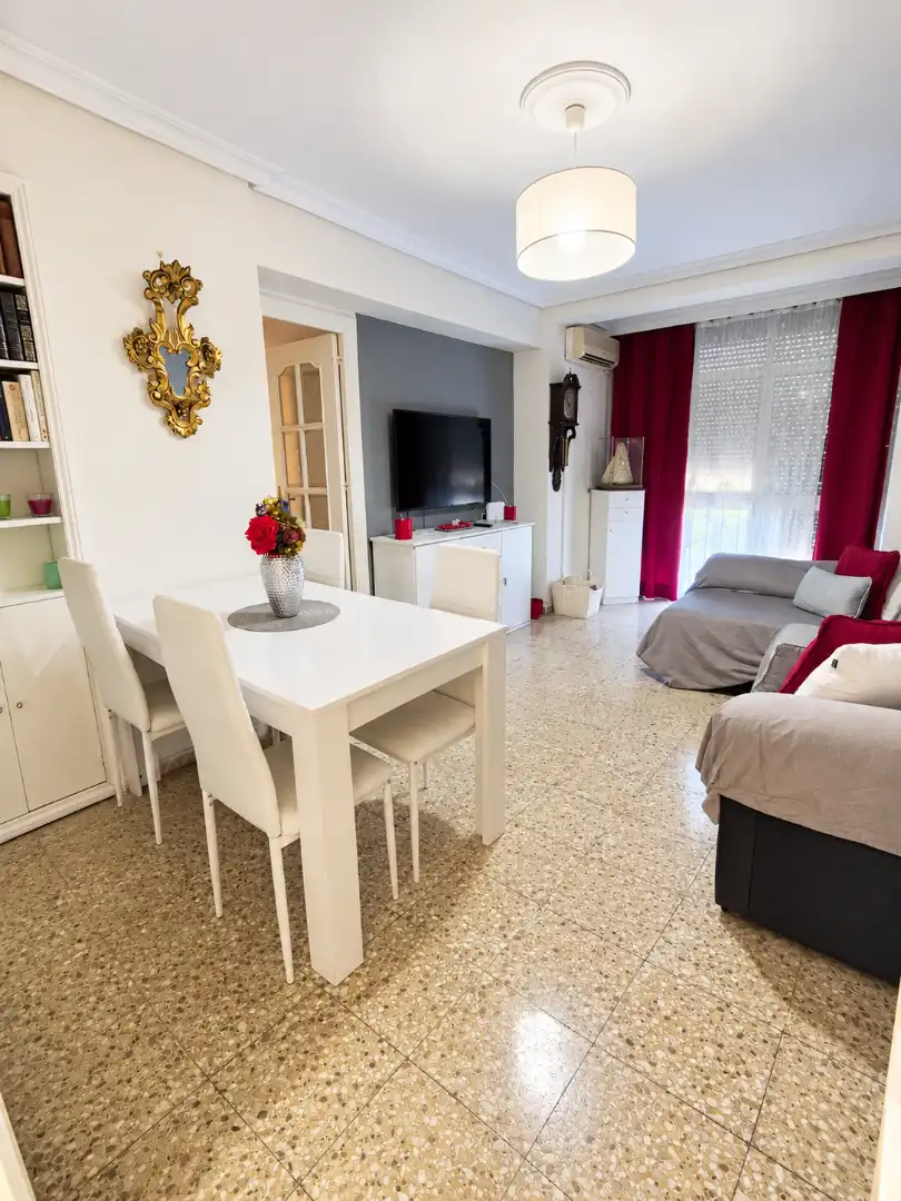 Flat with lift for sale in Ronda de los Tejares