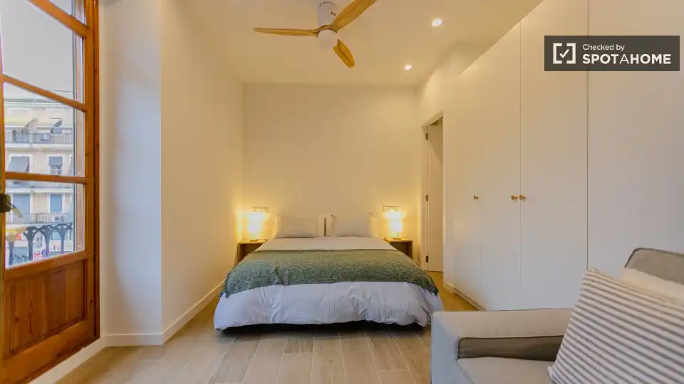 Appartement avec terrasse à louer à Extramurs
