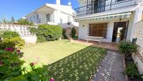 Jardí de Casa adosada en venda en Rincón de la Victoria amb Terrassa