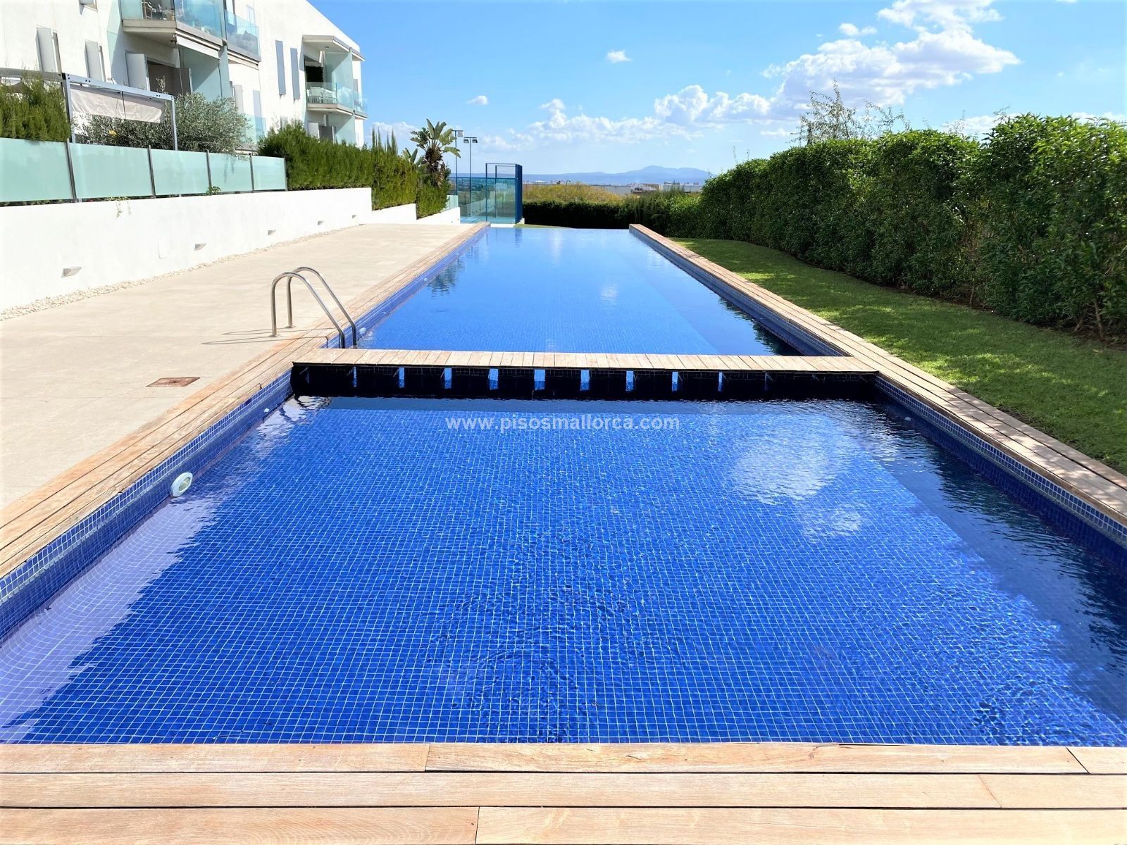 Swimming pool of Flat for sale in  Palma de Mallorca  with Air Conditioner, Heating and Parquet flooring