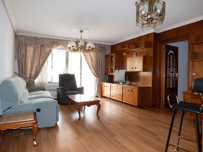 Sala d'estar de Pis en venda en Móstoles amb Calefacció, Jardí privat i Terrassa