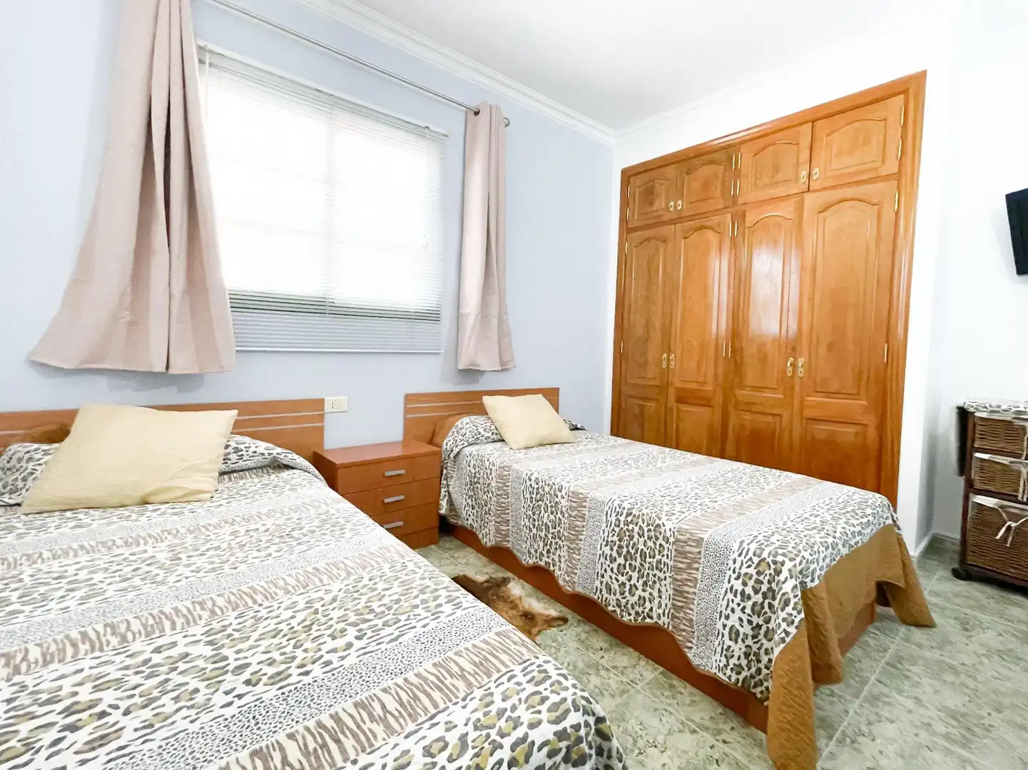 Habitación de Casa o chalet en venta en Granadilla de Abona con Jardín privado, Terraza y Amueblado