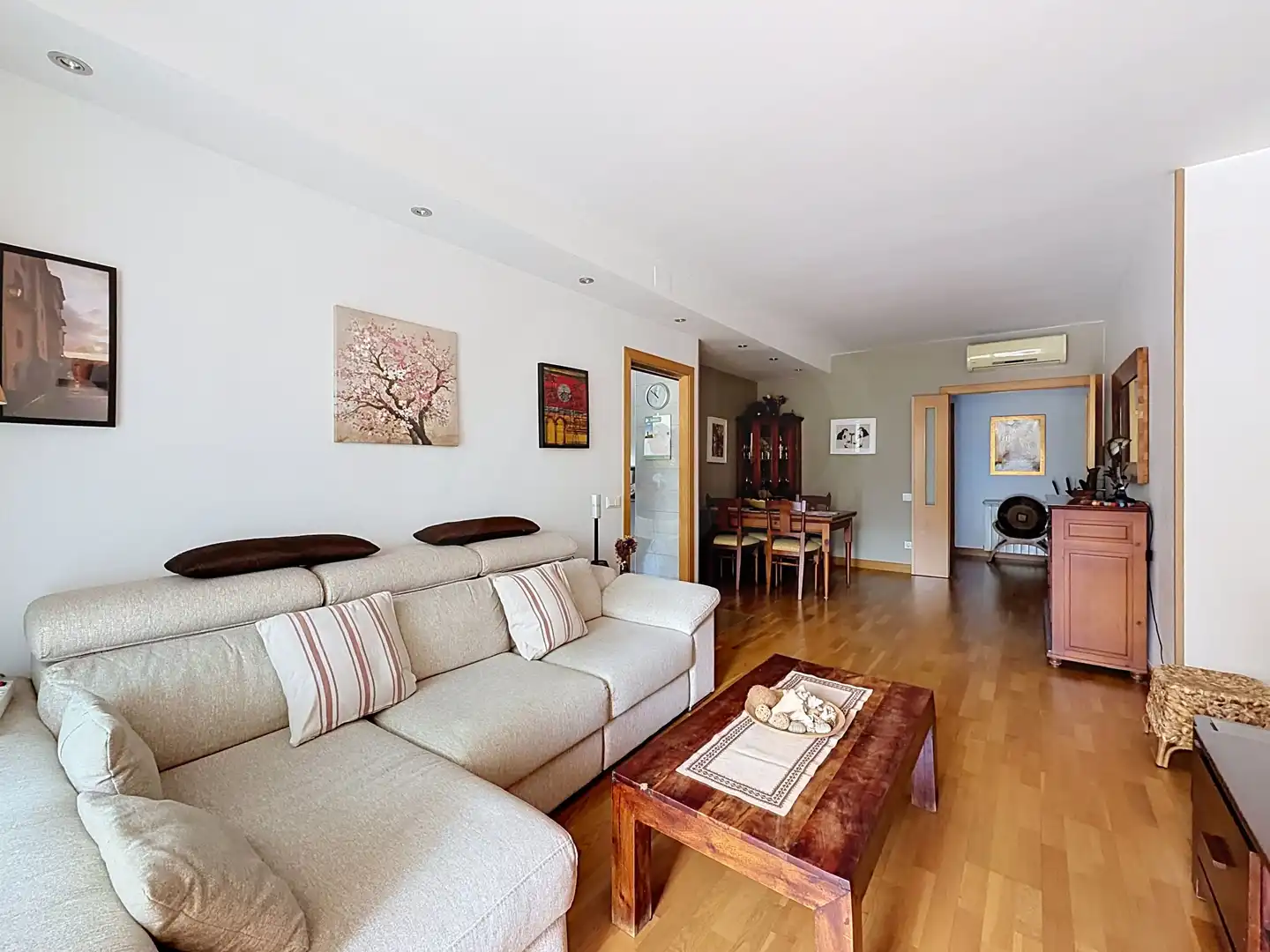Flat with lift for sale in Sant Adriá Nord