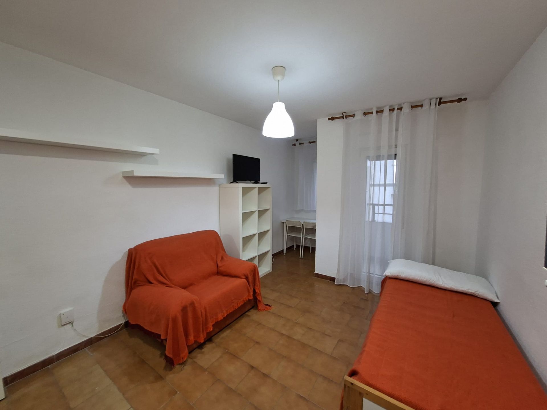 Bedroom of Flat to rent in  Granada Capital  with Furnished, Washing machine and Microwave