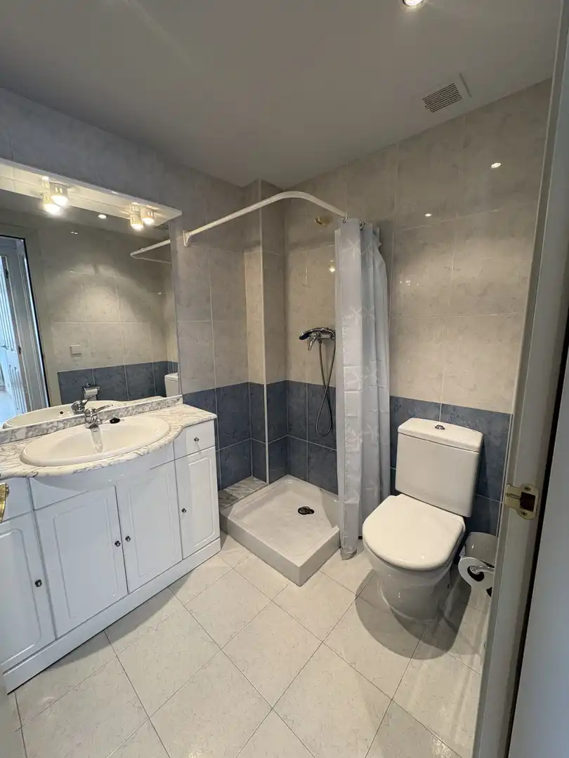 Flat for rent in DE LA CREU DE PALAU, Eixample Sud – Migdia