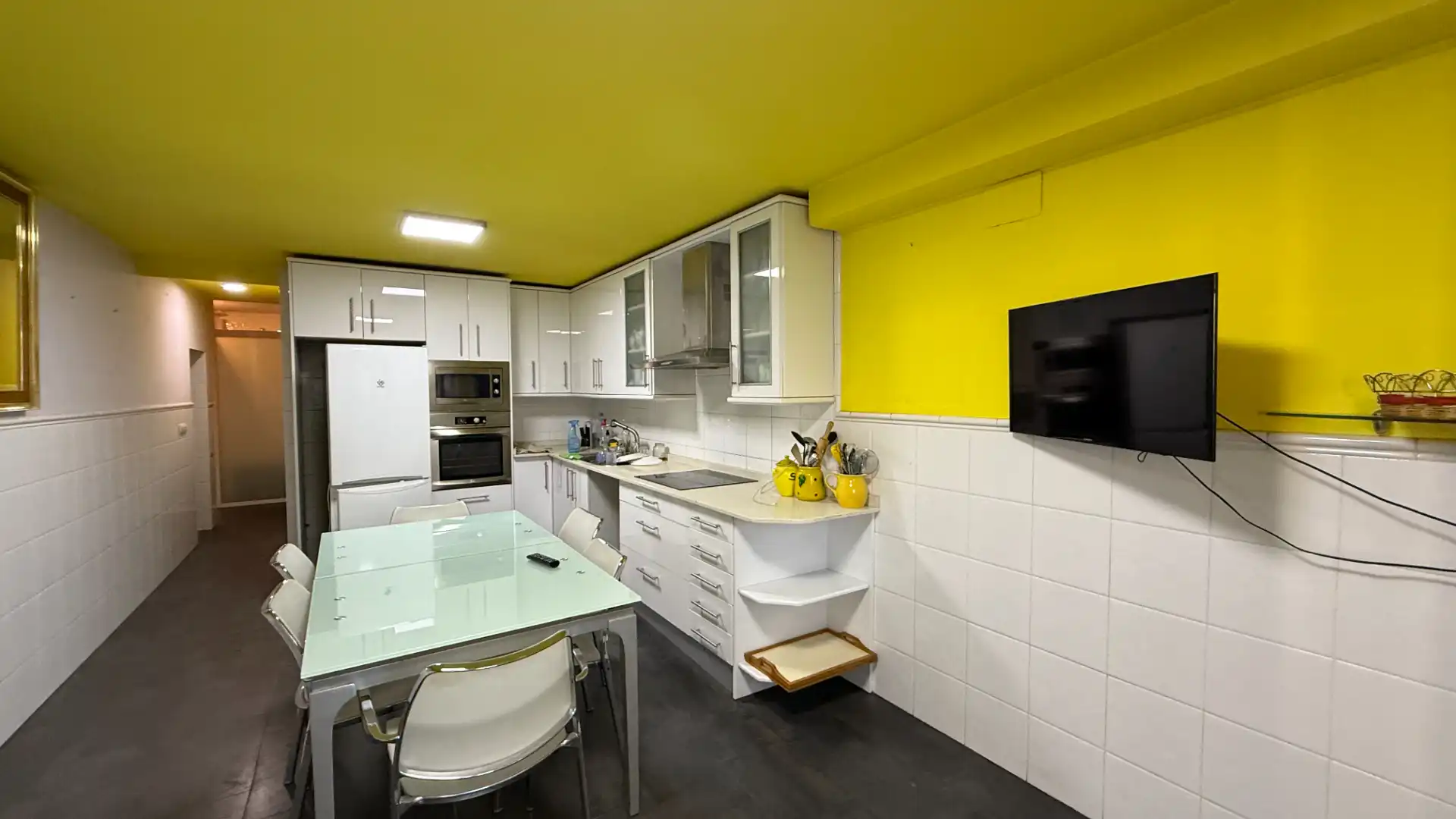 Cuina de Casa adosada en venda en Ciudad Real Capital amb Aire condicionat, Calefacció i Jardí privat