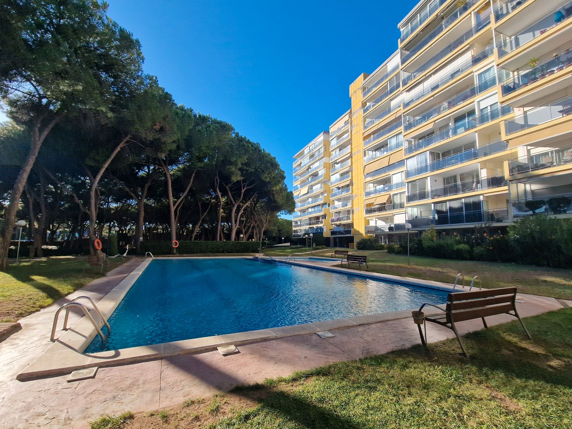 Swimming pool of Duplex to rent in Gavà  with Air Conditioner, Heating and Parquet flooring