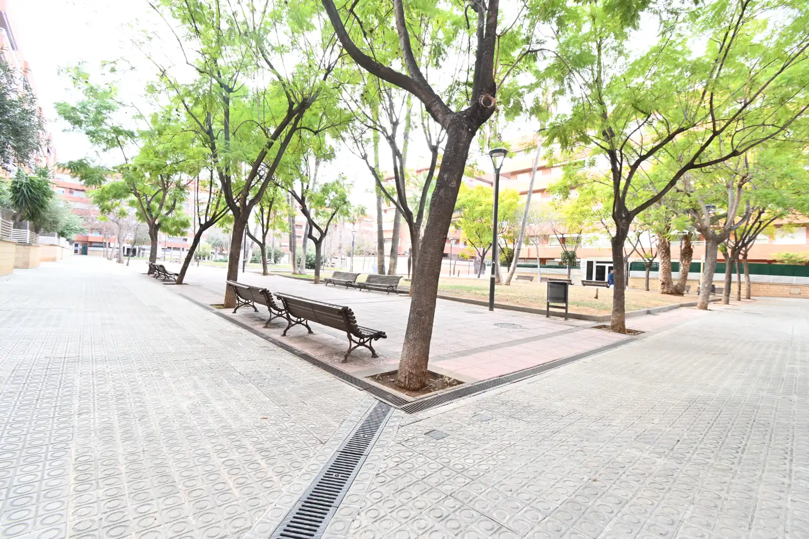 Vista exterior de Local en venda en Vilanova i la Geltrú amb Aire condicionat, Calefacció i Alarma